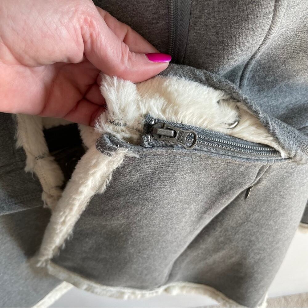Athleta 2 in 1 Convertible Faux Fur Moto Jacket - Picture 11 of 12
